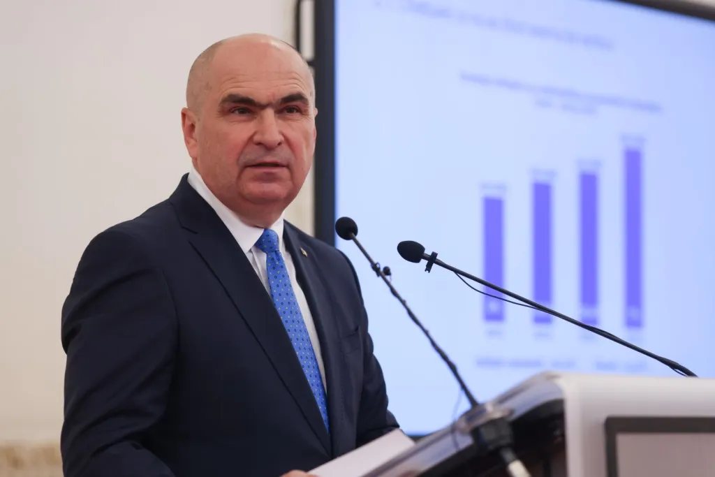 Concedieri fără reformă: România taie din stat, dar rămâne departe de viitor