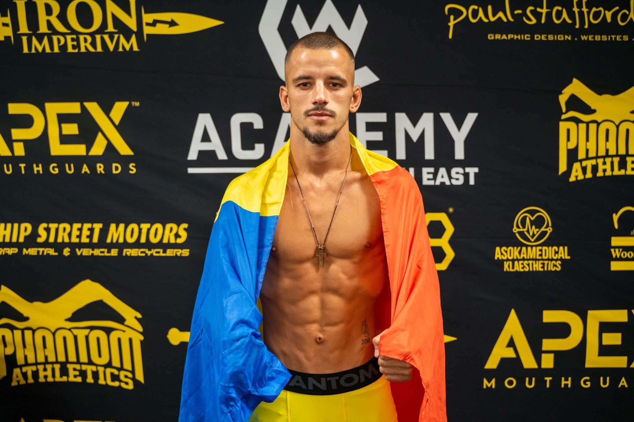 Adrian Gore, românul din Dâmbovița care cucerește Cage Warriors
